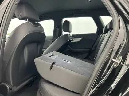 Photo 89 Audi A4 Gén. V (B9) Ph2 Design 5