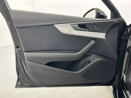 Photo 10 Audi A4  Avant 35 TDI 163 S tronic 7