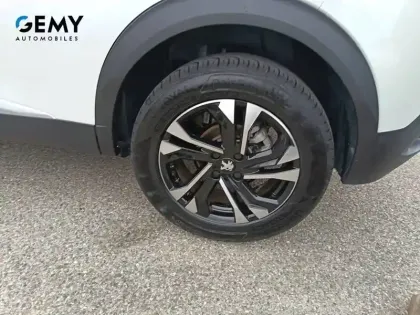 Photo 10 Peugeot 2008  BlueHDi 110 S&S BVM6