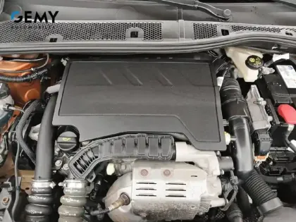 Photo 33 Peugeot 2008  PureTech 100 S&S BVM6