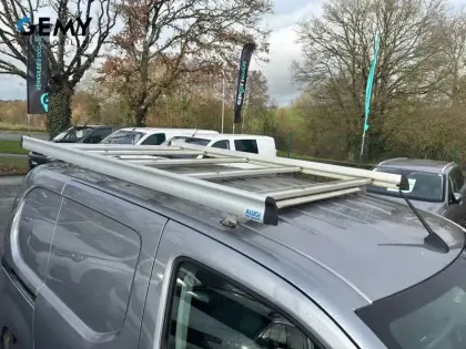 Photo 11 Opel Combo -E CARGO M 800 KG ELECTRIQUE 100 KW BATTERIE 50 KWH