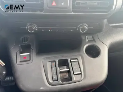 Photo 16 Opel Combo -E CARGO M 800 KG ELECTRIQUE 100 KW BATTERIE 50 KWH