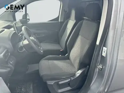 Photo 8 Opel Combo -E CARGO M 800 KG ELECTRIQUE 100 KW BATTERIE 50 KWH