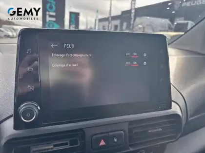 Photo 20 Opel Combo -E CARGO M 800 KG ELECTRIQUE 100 KW BATTERIE 50 KWH