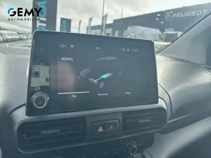 Photo 27 Opel Combo -E CARGO M 800 KG ELECTRIQUE 100 KW BATTERIE 50 KWH