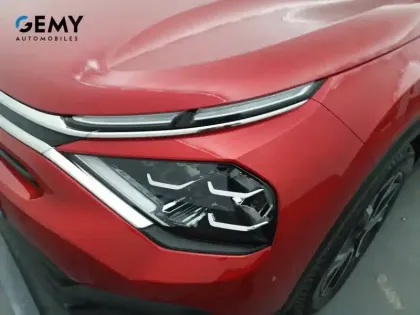 Photo 15 Citroën C4 e- 136 ch Automatique