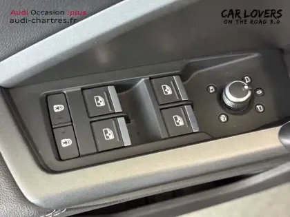 Photo 15 Audi Q3  35 TDI 150 ch S tronic 7