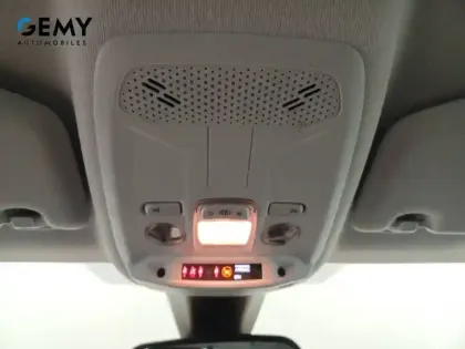 Photo 33 Peugeot 208  BlueHDi 100 S&S BVM6