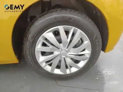 Photo 28 Peugeot 208  BlueHDi 100 S&S BVM6