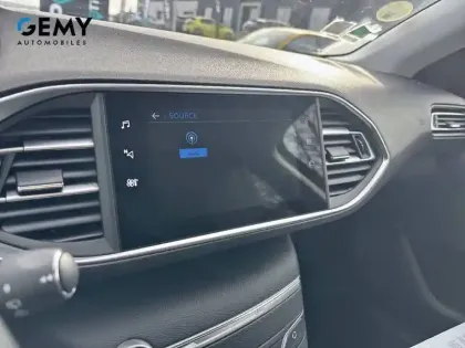 Photo 19 Peugeot 308  BlueHDi 130ch S&S EAT8