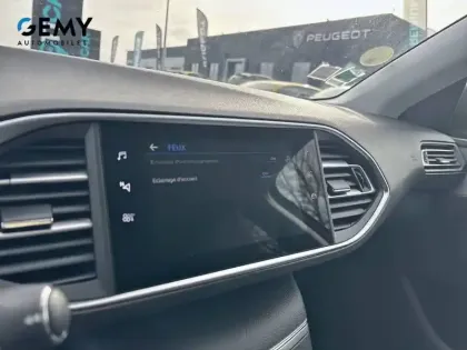 Photo 26 Peugeot 308  BlueHDi 130ch S&S EAT8