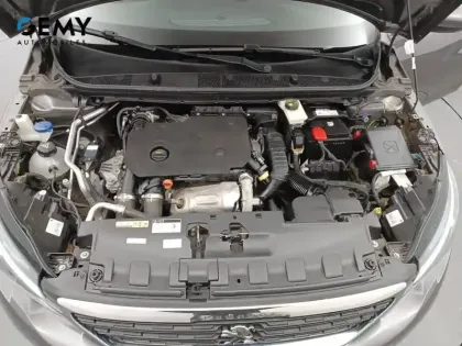 Photo 43 Peugeot 308 Gén. II Ph2 NG Allure Pack 5