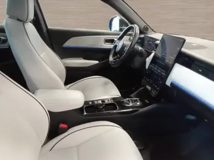 Photo 15 Honda E:ny1  204 ch