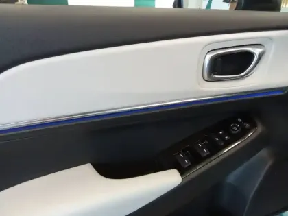 Photo 22 Honda E:ny1  204 ch