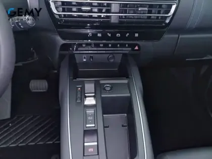 Photo 13 Citroën C5 aircross  Hybride 145 e-DCS6