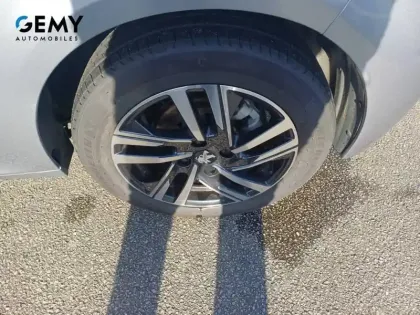 Photo 10 Peugeot 208  PureTech 100 S&S EAT8