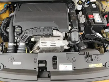 Photo 11 Peugeot 208  PureTech 100 S&S BVM6