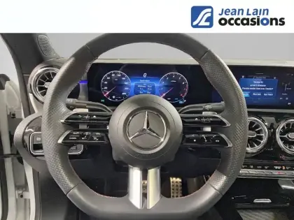 Photo 11 Mercedes CLA  Coupé 200 7G-DCT