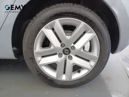 Photo 10 Renault Clio  Blue dCi 100 ch GSR2