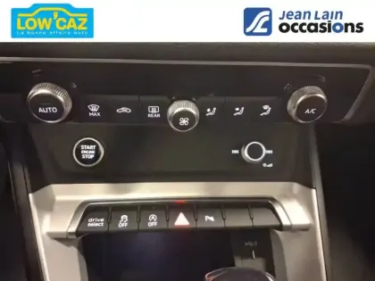 Photo 13 Audi Q3  35 TFSI 150 ch S tronic 7