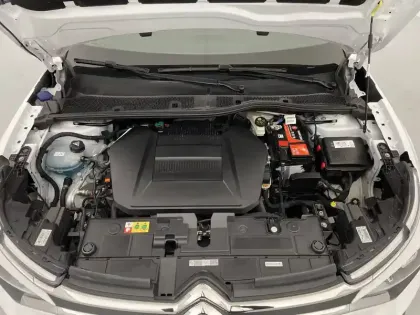 Photo 20 Citroën C4 e- 136 ch Automatique