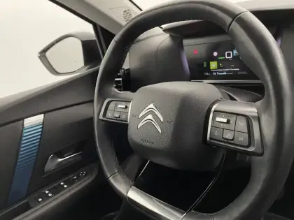 Photo 30 Citroën C4 e- 136 ch Automatique