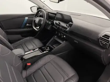 Photo 27 Citroën C4 e- 136 ch Automatique