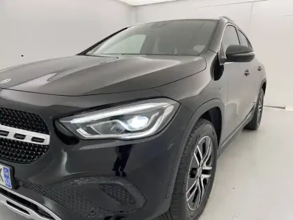 Photo 125 Mercedes GLA  200 d 8G-DCT