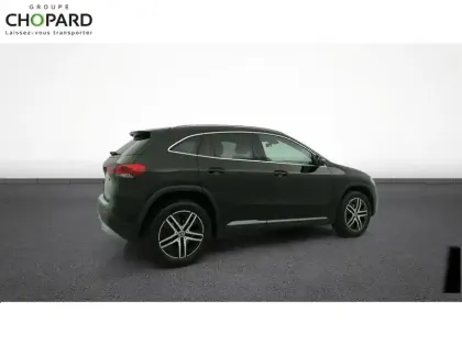 Photo 80 Mercedes GLA  200 d 8G-DCT