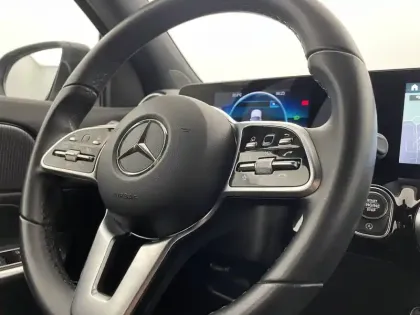 Photo 105 Mercedes GLA  200 d 8G-DCT