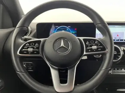 Photo 103 Mercedes GLA  200 d 8G-DCT