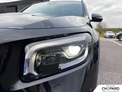 Photo 25 Mercedes GLB  200 d 8G-DCT