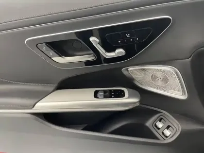 Photo 27 Mercedes CLE  Coupé 300 e Hybrid EQ 9G-Tronic