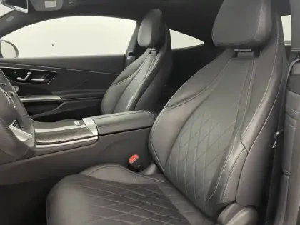 Photo 14 Mercedes CLE  Coupé 300 e Hybrid EQ 9G-Tronic