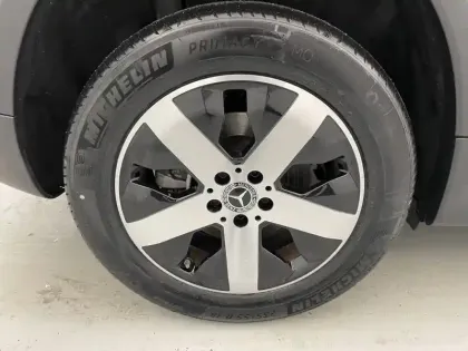 Photo 18 Mercedes GLB  200 d 8G-DCT