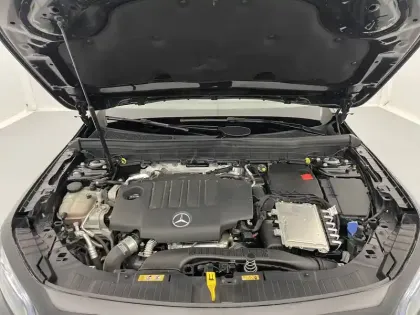 Photo 83 Mercedes GLB  200 d 8G-DCT