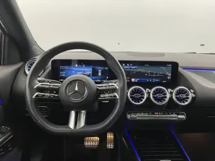 Photo 89 Mercedes GLA  250 e Hybrid EQ 8G-DCT