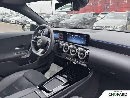 Photo 12 Mercedes Classe A  200 7G-DCT