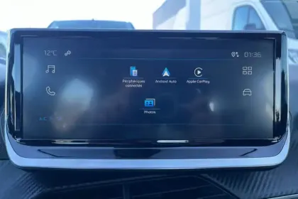 Photo 88 Peugeot 208  PureTech 100 S&S BVM6