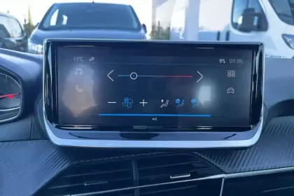 Photo 78 Peugeot 208  PureTech 100 S&S BVM6