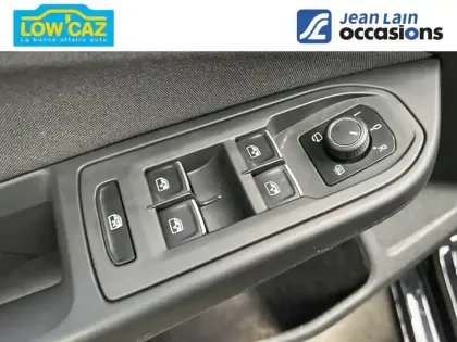 Photo 13 Volkswagen Golf  SW 1.5 eTSI OPF 130 DSG7