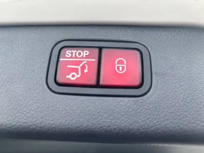 Photo 51 Mercedes Classe C  Break 300 e 9G-Tronic e-Hybrid EQ