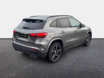 Photo 60 Mercedes GLA  250 e Hybrid EQ 8G-DCT