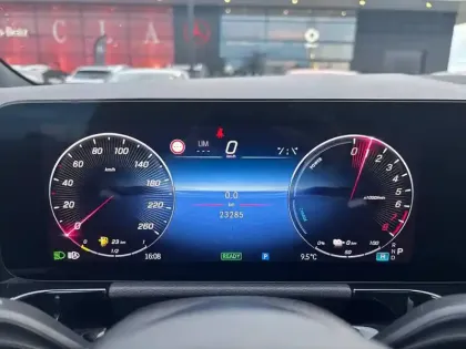 Photo 45 Mercedes GLA  250 e Hybrid EQ 8G-DCT