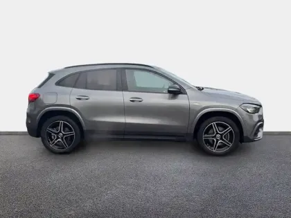 Photo 37 Mercedes GLA  250 e Hybrid EQ 8G-DCT