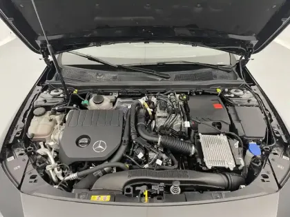 Photo 19 Mercedes CLA  Coupé 250 e 8G-DCT