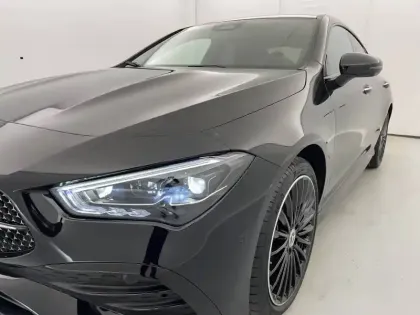 Photo 32 Mercedes CLA  Coupé 250 e 8G-DCT