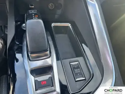 Photo 16 Peugeot 3008  Hybrid 225 e-EAT8