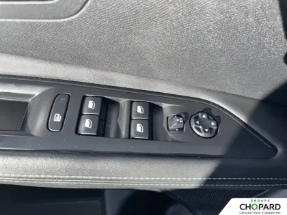 Photo 13 Peugeot 3008  Hybrid 225 e-EAT8