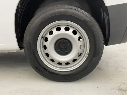 Photo 15 Peugeot Partner  FOURGON M 650 KG BLUEHDI 100 S&S BVM6